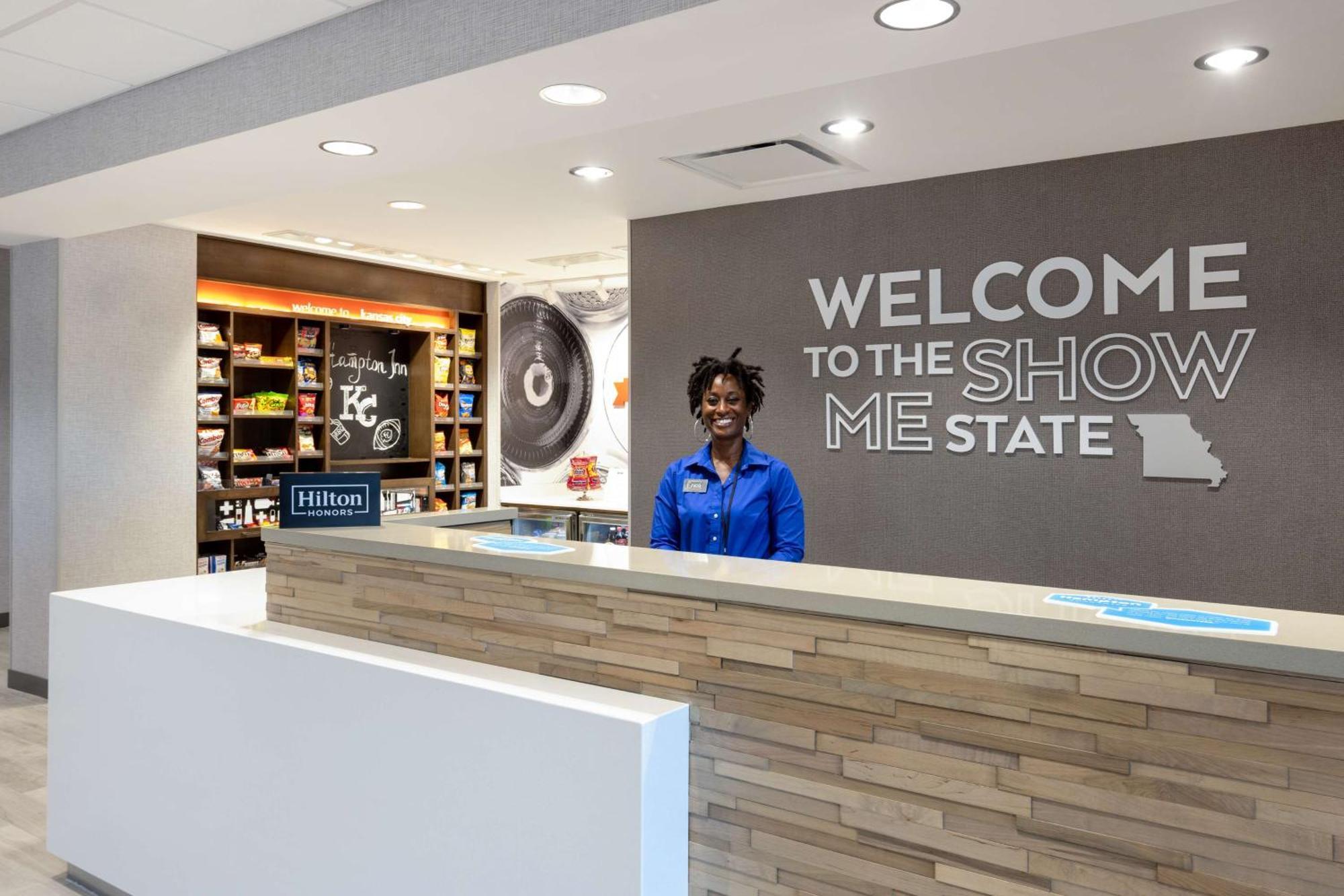 Hampton Inn Kansas City Southeast, Mo 外观 照片